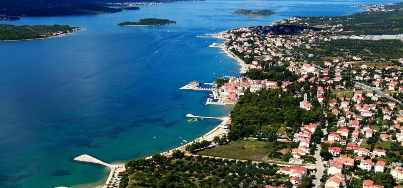 Apartman Turanj Exteriér fotografie