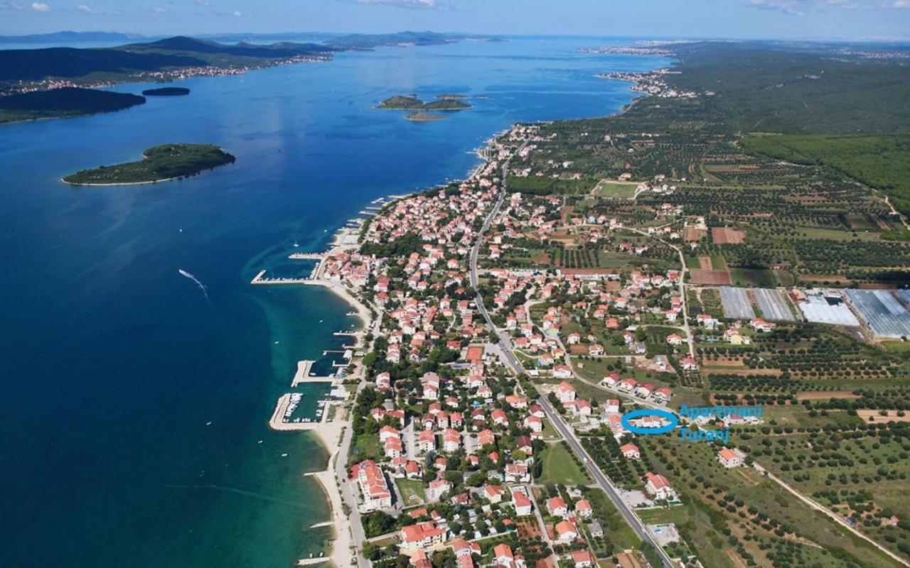 Apartman Turanj Exteriér fotografie