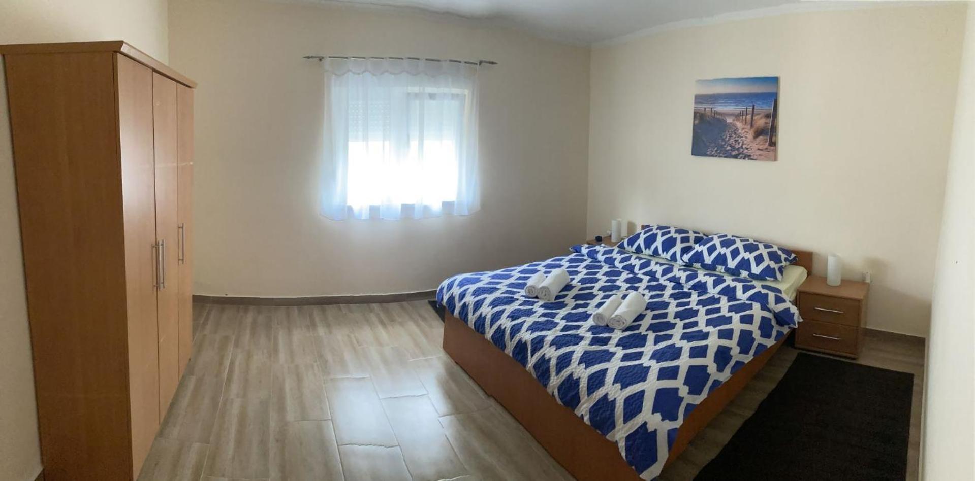 Apartman Turanj Exteriér fotografie