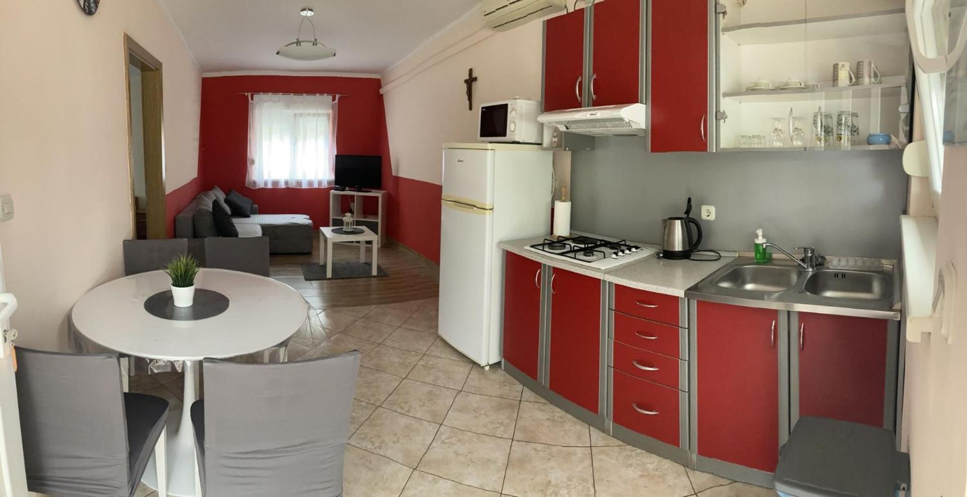 Apartman Turanj Exteriér fotografie